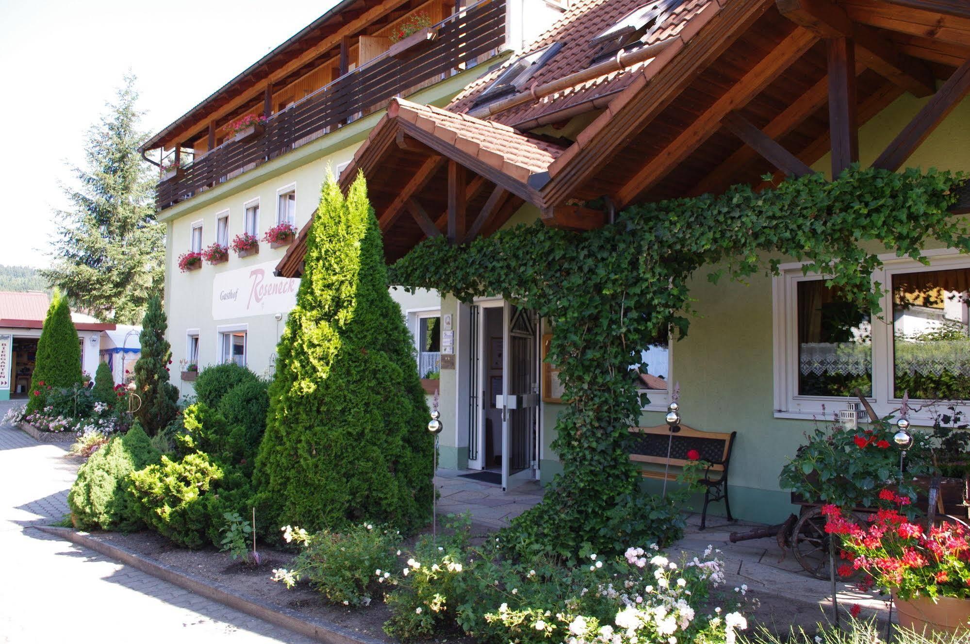 Gasthof Roseneck Wallenfels ภายนอก รูปภาพ
