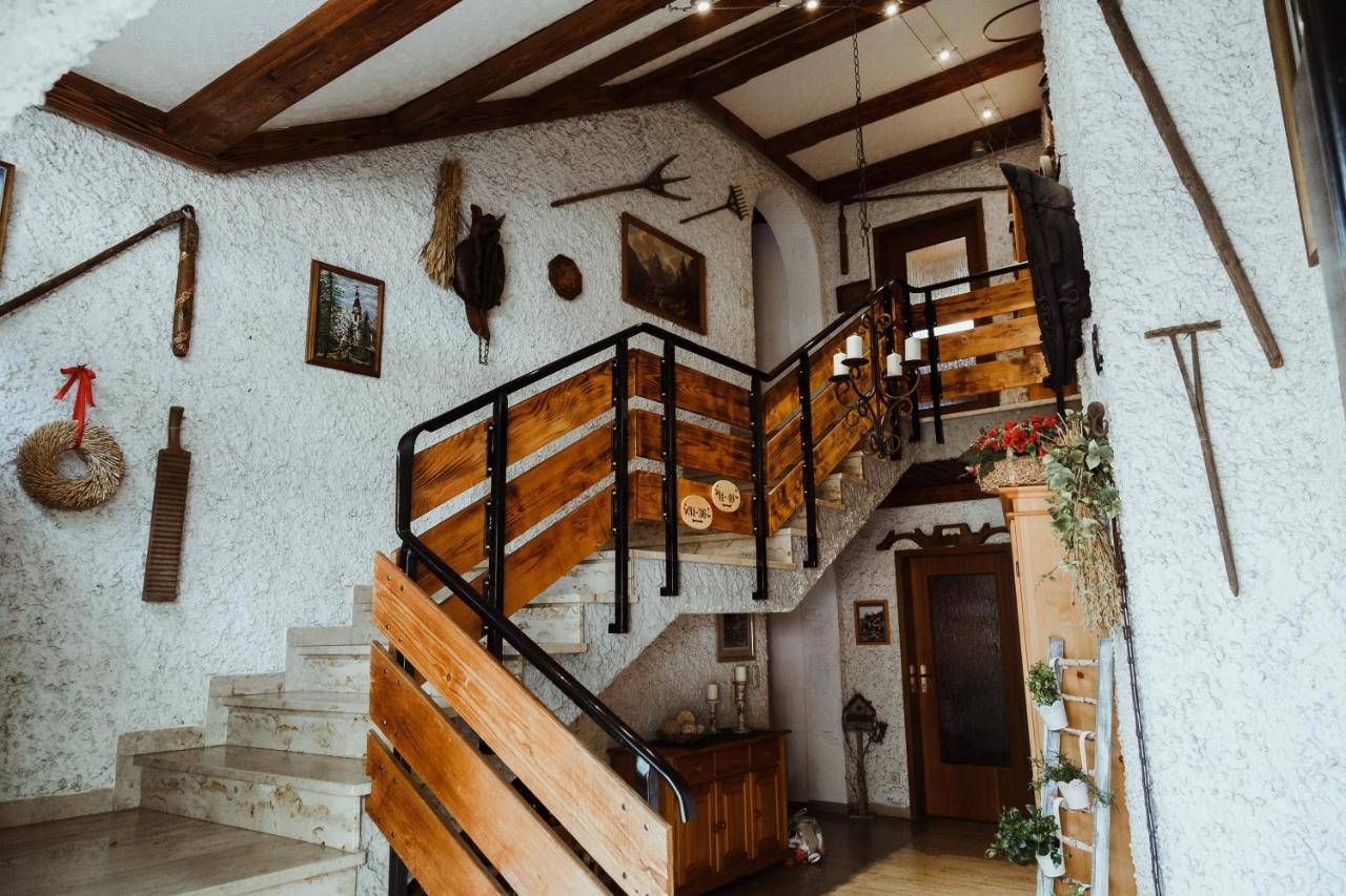 Gasthof Roseneck Wallenfels ภายนอก รูปภาพ