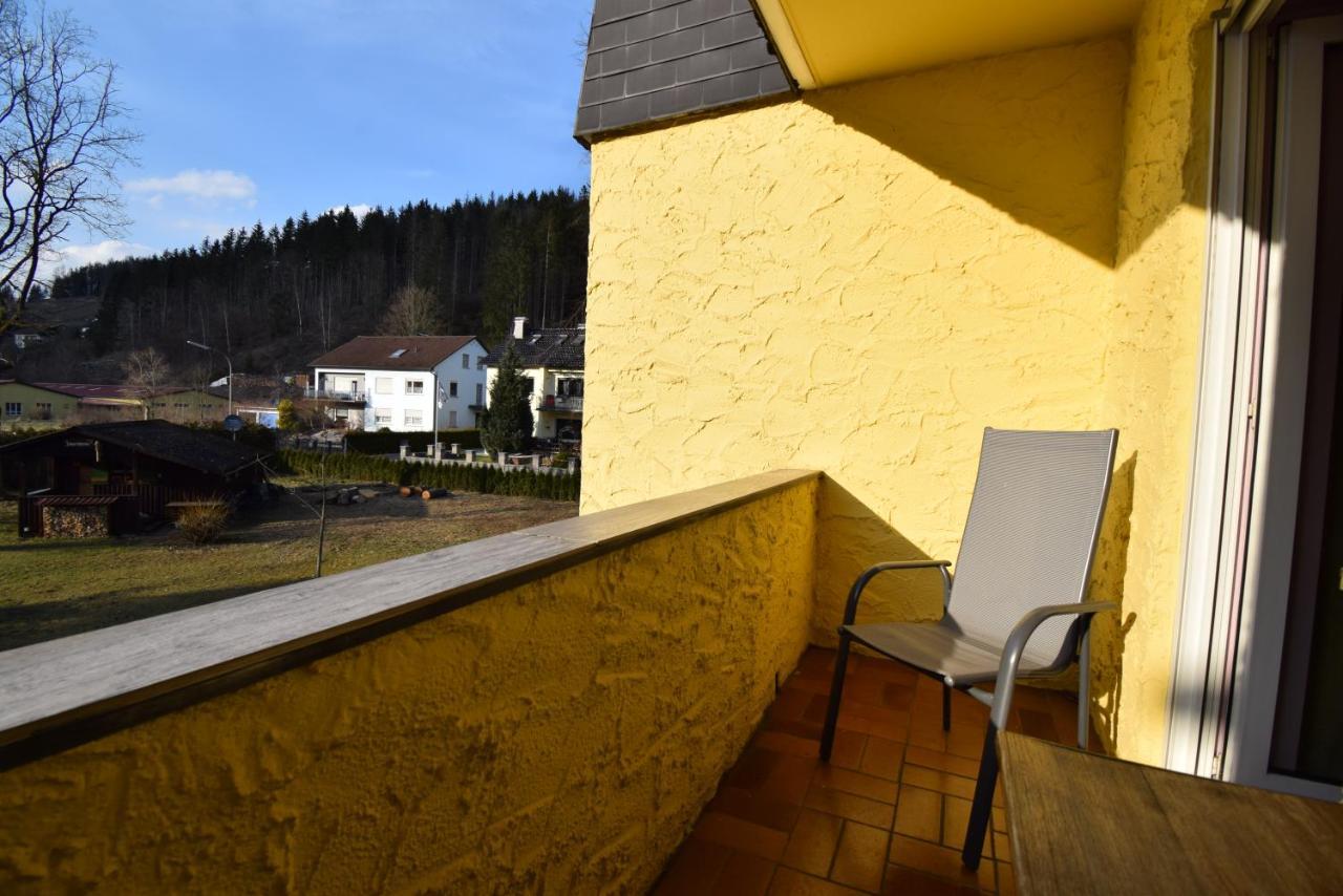 Gasthof Roseneck Wallenfels ภายนอก รูปภาพ