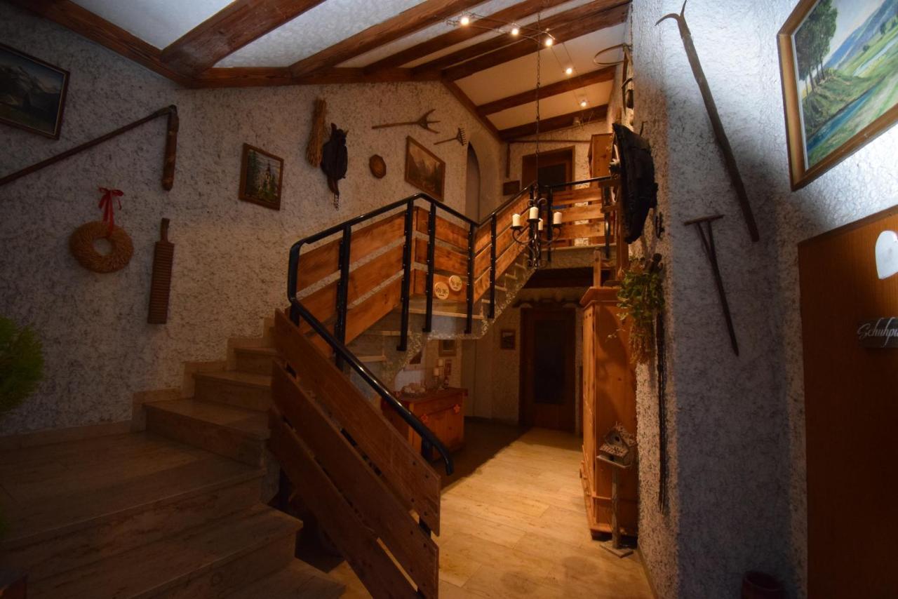 Gasthof Roseneck Wallenfels ภายนอก รูปภาพ