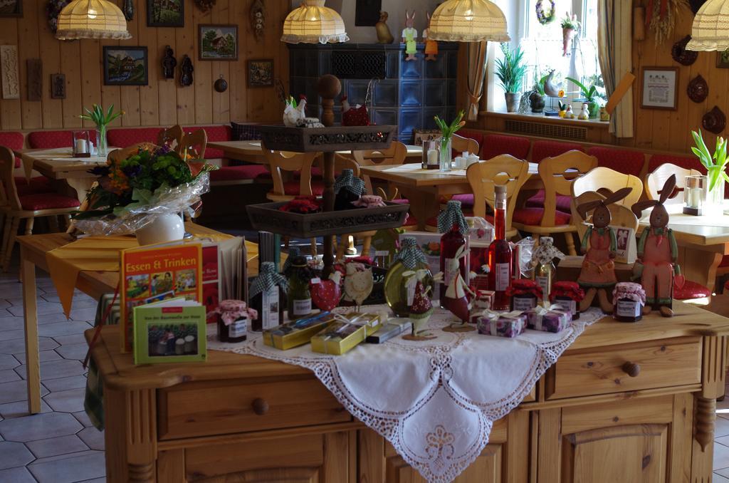 Gasthof Roseneck Wallenfels ภายนอก รูปภาพ