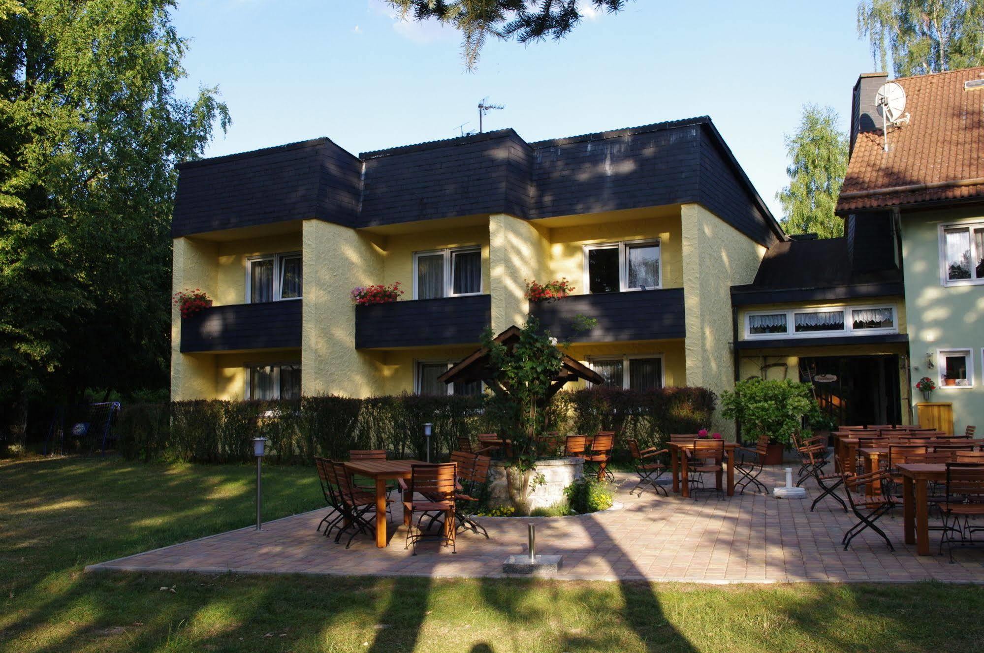 Gasthof Roseneck Wallenfels ภายนอก รูปภาพ